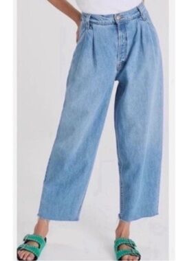 Mother Denim Snacks Double Prep Fun Dip Flood Fray Jeans in Nothing Else